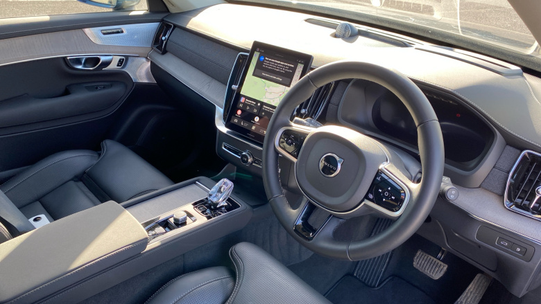 Volvo XC90 2.0 T8 PHEV Ultra Dark 5dr AWD Geartronic Estate